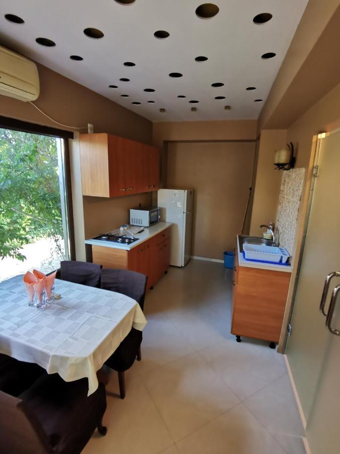 Hotel Vila Zuzette Constanţa Esterno foto